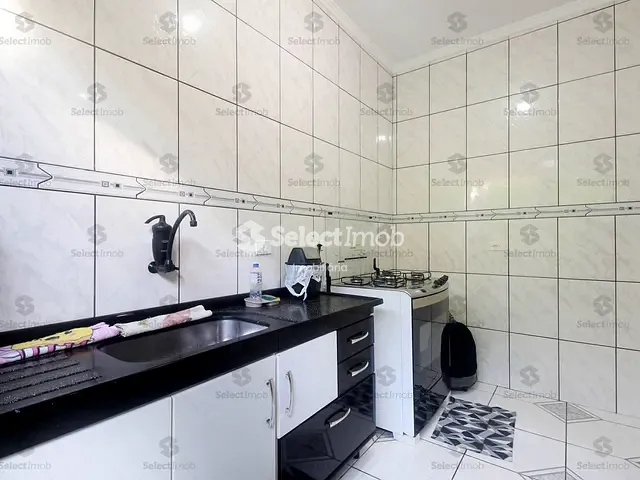 Sobrado com 130m² 4 quartos e 2 banheiros, à venda, no bairro Parque das Américas em Mauá
