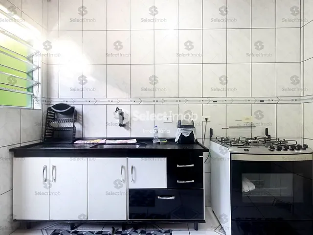 Sobrado com 130m² 4 quartos e 2 banheiros, à venda, no bairro Parque das Américas em Mauá