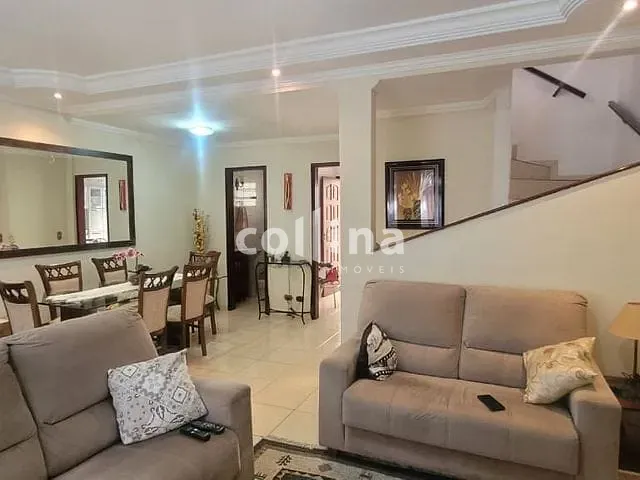 Sobrado com 160m² 3 quartos e 3 banheiros, à venda, no bairro Quitaúna em Osasco