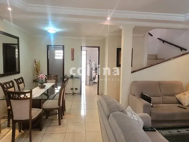 Sobrado com 160m² 3 quartos e 3 banheiros, à venda, no bairro Quitaúna em Osasco