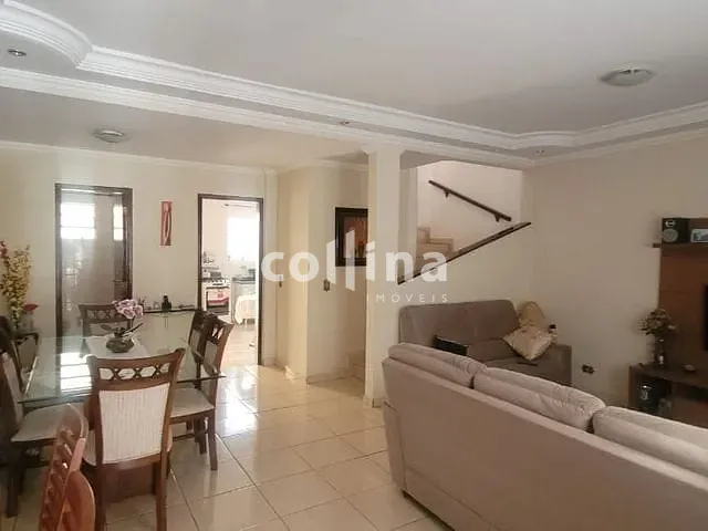 Sobrado com 160m² 3 quartos e 3 banheiros, à venda, no bairro Quitaúna em Osasco