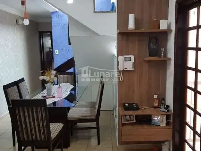 Sobrado com 132m² 3 quartos e 2 banheiros, à venda, no bairro Vila Santana em Mogi das Cruzes