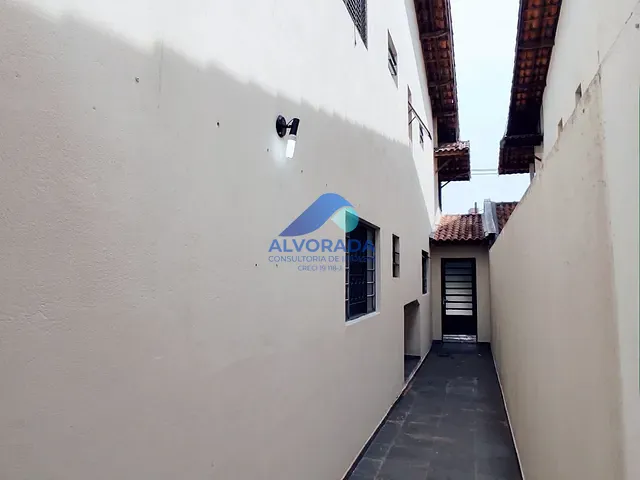 Sobrado com 125m² 3 quartos e 1 banheiro, para alugar, no bairro Jardim Alvorada em São José dos Campos