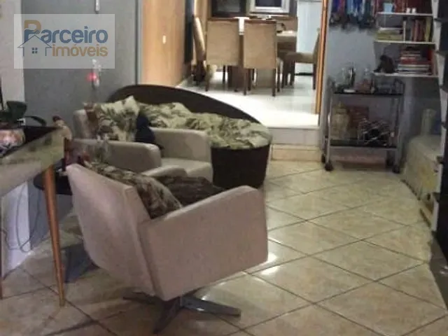 Casa com 200m² 4 quartos e 2 banheiros, à venda, no bairro Jardim Nossa Senhora do Carmo em São Paulo
