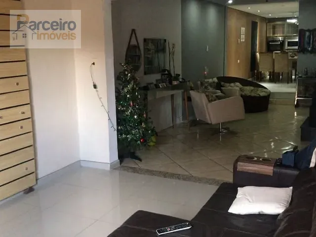 Casa com 200m² 4 quartos e 2 banheiros, à venda, no bairro Jardim Nossa Senhora do Carmo em São Paulo