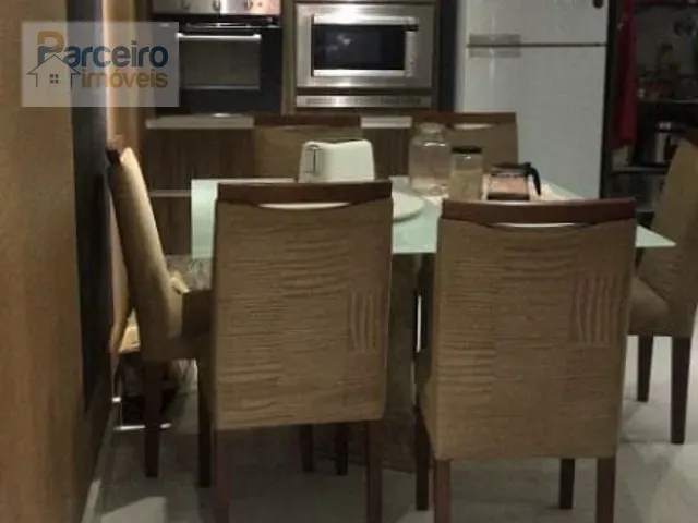 Casa com 200m² 4 quartos e 2 banheiros, à venda, no bairro Jardim Nossa Senhora do Carmo em São Paulo
