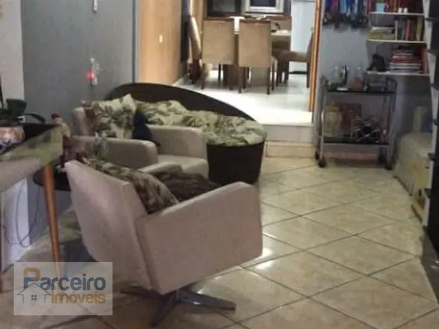 Casa com 200m² 4 quartos e 2 banheiros, à venda, no bairro Jardim Nossa Senhora do Carmo em São Paulo