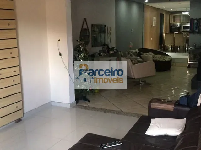 Casa com 200m² 4 quartos e 2 banheiros, à venda, no bairro Jardim Nossa Senhora do Carmo em São Paulo