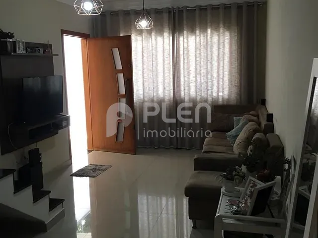 Sobrado 3 quartos e 5 banheiros, à venda, no bairro Parque Vitória em São Paulo