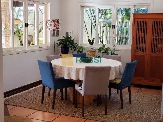 Sobrado com 390m² 4 quartos e 7 banheiros, à venda, no bairro Jardim Esplanada em São José dos Campos