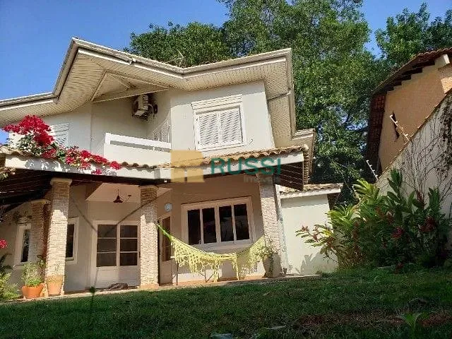 Sobrado com 390m² 4 quartos e 7 banheiros, à venda, no bairro Jardim Esplanada em São José dos Campos