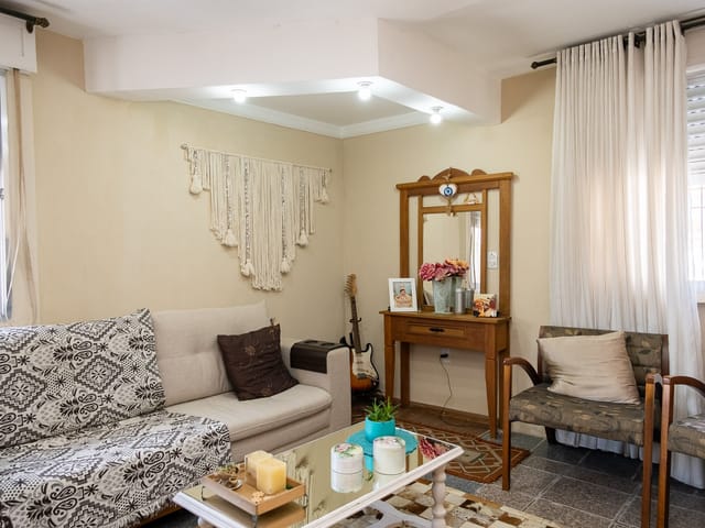 Casa com 160m² 3 quartos e 3 banheiros, à venda, no bairro Areal em Pelotas