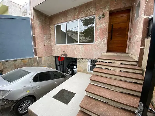 Sobrado com 400m² 3 quartos e 1 banheiro, para alugar, no bairro Vila Scarpelli em Santo André