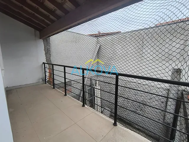 Sobrado com 135m² 2 quartos e 4 banheiros, à venda, no bairro Jardim Portugal em São José dos Campos