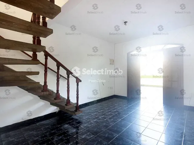 Sobrado com 205m² 3 quartos e 2 banheiros, à venda, no bairro Jardim Campo Verde em Mauá