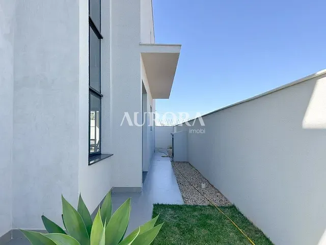 Sobrado com 254m² 3 quartos e 3 banheiros, à venda, no bairro Jardim Morumbi em Londrina