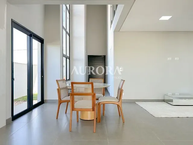 Sobrado com 254m² 3 quartos e 3 banheiros, à venda, no bairro Jardim Morumbi em Londrina