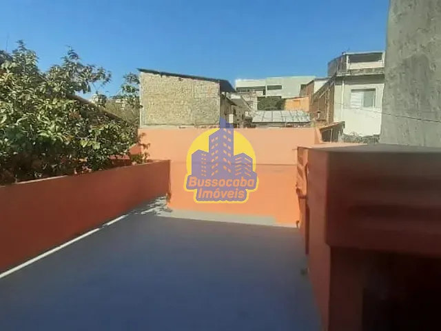 Sobrado com 212m² 2 quartos e 3 banheiros, à venda, no bairro km 18 em Osasco
