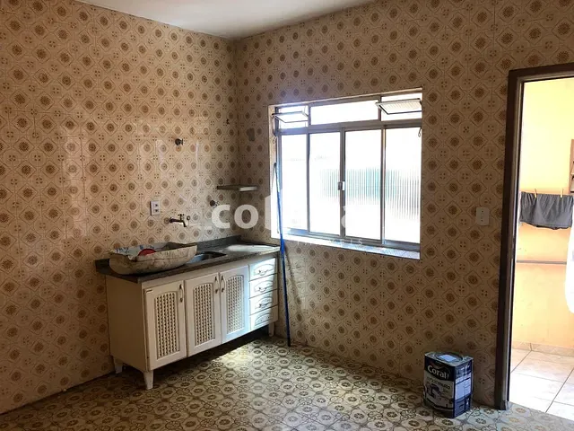 Sobrado com 300m² 7 quartos e 7 banheiros, à venda, no bairro Jardim das Flores em Osasco