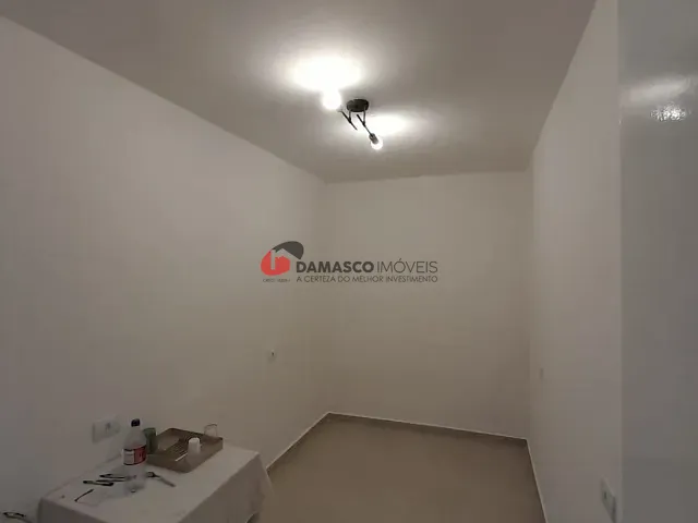 Sobrado 3 quartos e 2 banheiros, para alugar, no bairro Santa Paula em São Caetano do Sul