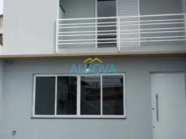Sobrado com 210m² 3 quartos e 4 banheiros, à venda, no bairro Monte Castelo em São José dos Campos