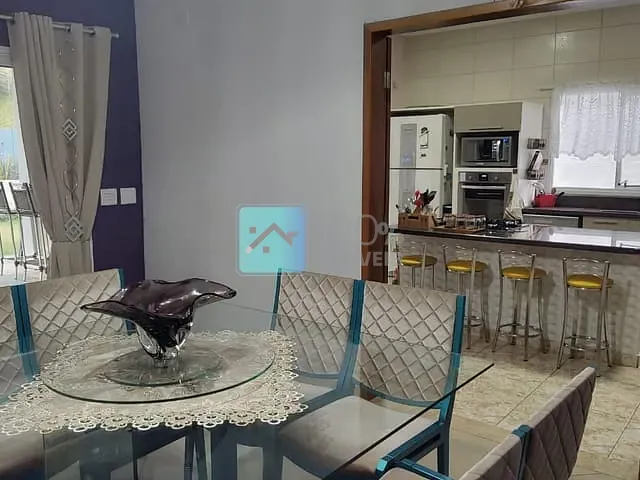 Sobrado com 1000m² 5 quartos e 5 banheiros, à venda, no bairro Condomínio Residencial Mirante do Vale em Jacareí