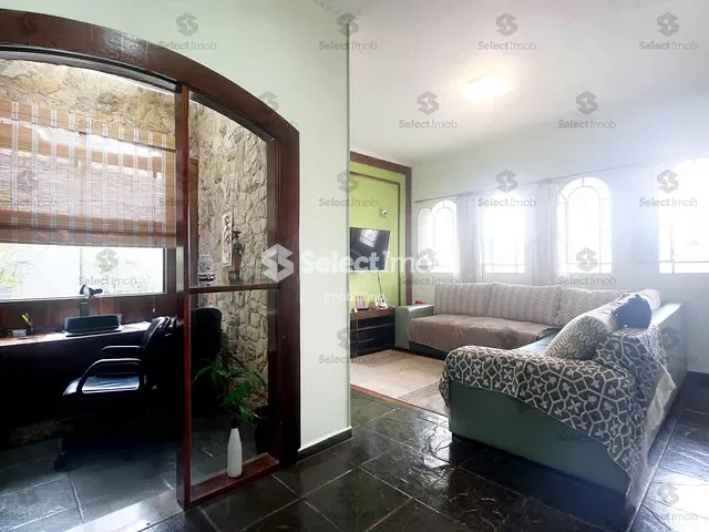 Sobrado com 245m² 4 quartos e 7 banheiros, à venda, no bairro Centro em Ribeirão Pires