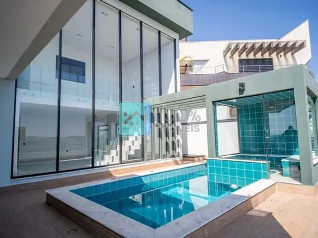 Sobrado com 470m² 4 quartos e 5 banheiros, à venda, no bairro Urbanova em São José dos Campos