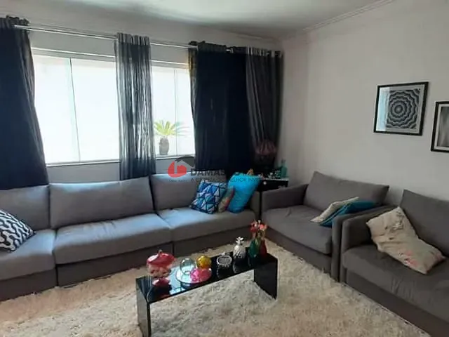 Sobrado com 280m² 3 quartos e 1 banheiro, à venda, no bairro Vila Valparaíso em Santo André