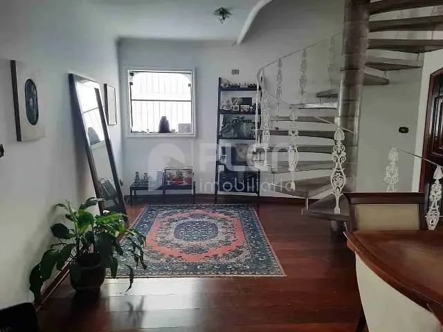 Sobrado 4 quartos e 6 banheiros, à venda, no bairro Jardim Franca em São Paulo