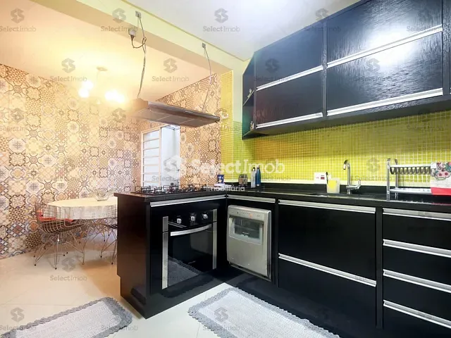 Sobrado com 120m² 2 quartos e 1 banheiro, à venda, no bairro Jardim São José em Mauá