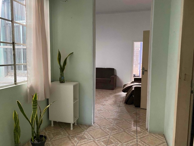 Casa 2 quartos e 2 banheiros, à venda, no bairro Centro em Pelotas