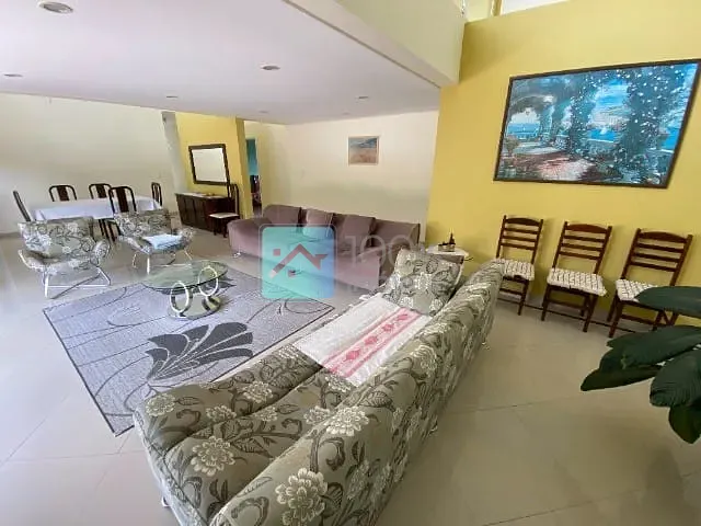 Sobrado com 842m² 4 quartos e 5 banheiros, à venda, no bairro Terras de Sant'anna em Jacareí