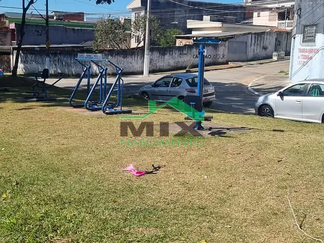 Sobrado com 162m² 3 quartos e 4 banheiros, à venda, no bairro Jardim Sílvia Maria em Mauá