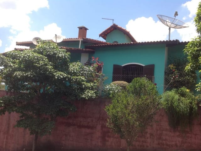Sobrado com 650m² 4 quartos e 5 banheiros, à venda, no bairro Chácara do Planalto em Vargem Grande Paulista