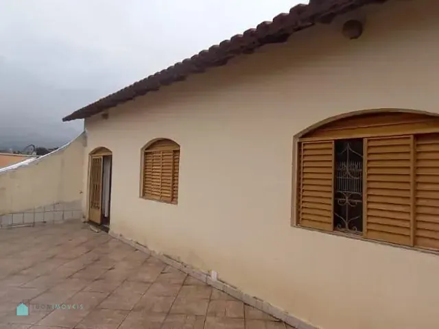 Sobrado com 210m² 4 quartos e 2 banheiros, à venda, no bairro Vila Ramos em São Paulo