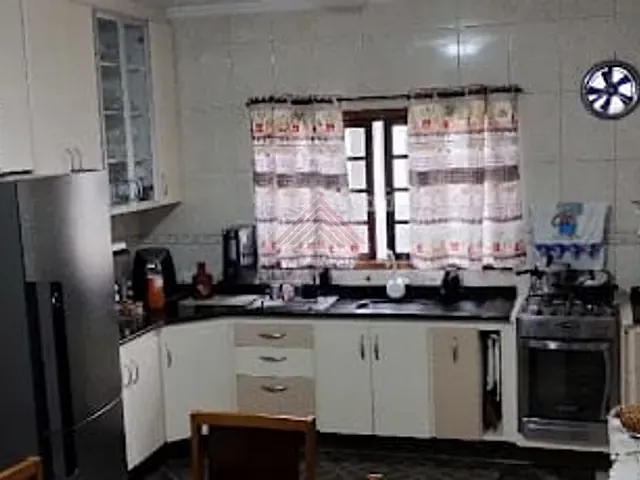 Sobrado com 269m² 3 quartos e 2 banheiros, à venda, no bairro Jardim Mauá em Mauá