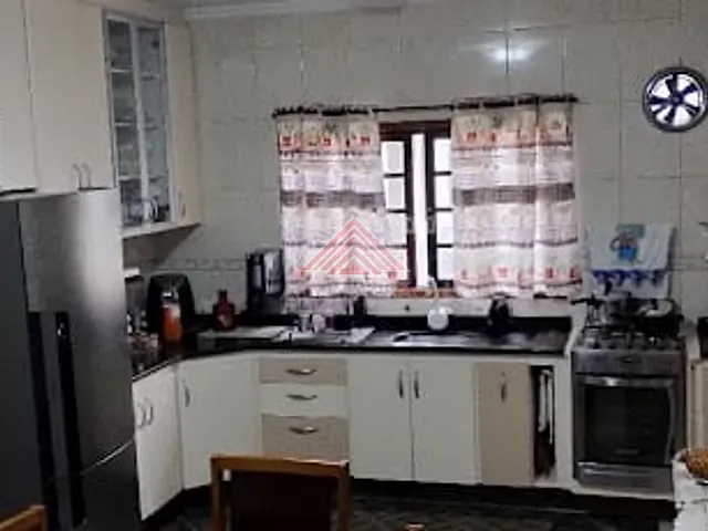 Sobrado com 269m² 3 quartos e 2 banheiros, à venda, no bairro Jardim Mauá em Mauá