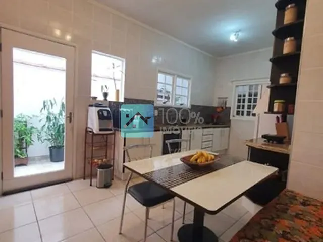 Sobrado com 252m² 3 quartos e 3 banheiros, à venda, no bairro Urbanova em São José dos Campos