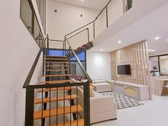 Foto do Sobrado - Sobrado com 4 dormitórios à venda, 247 m² por R$ 1.169.900,00 - Recanto dos Eucaliptos - São José dos Campos/SP | INDEPENDENCE NEGOCIOS IMOBILIARIOS LTDA