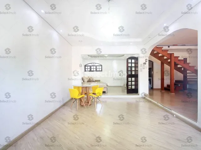 Sobrado com 330m² 3 quartos e 2 banheiros, à venda, no bairro Colônia em Ribeirão Pires