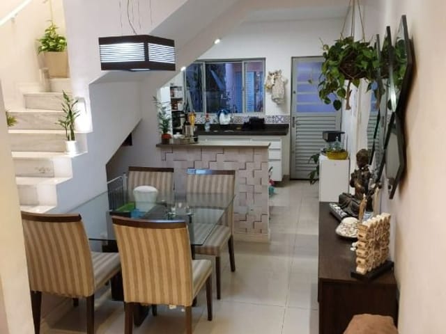 Foto do Sobrado - Sobrado com 2 dormitórios à venda, 72 m² por R$ 360.000,00 - Jardim Limoeiro - São José dos Campos/SP | INDEPENDENCE NEGOCIOS IMOBILIARIOS LTDA