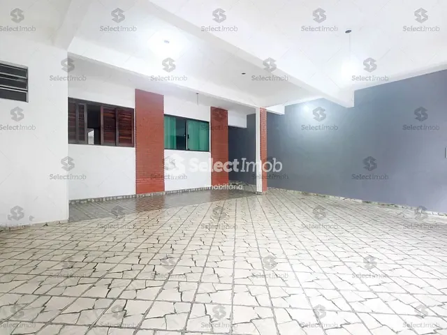 Sobrado com 285m², para alugar, no bairro Jardim Mauá em Mauá
