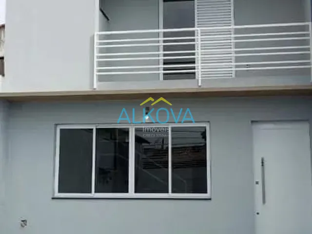 Sobrado com 210m² 3 quartos e 4 banheiros, à venda, no bairro Monte Castelo em São José dos Campos