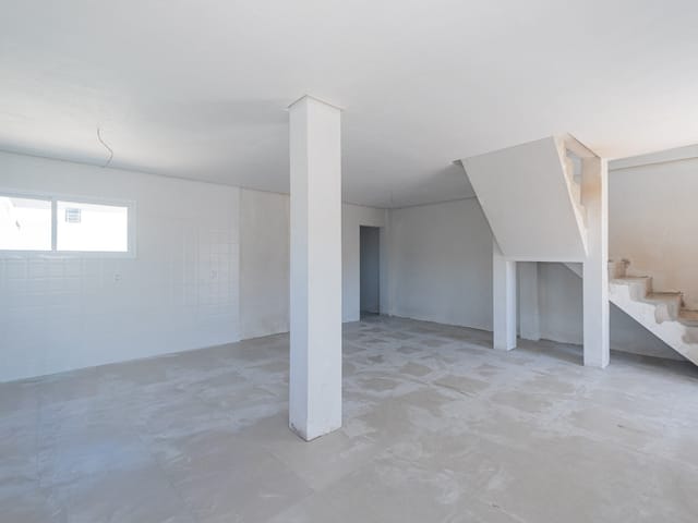 Casa 3 quartos e 2 banheiros, à venda, no bairro Areal em Pelotas