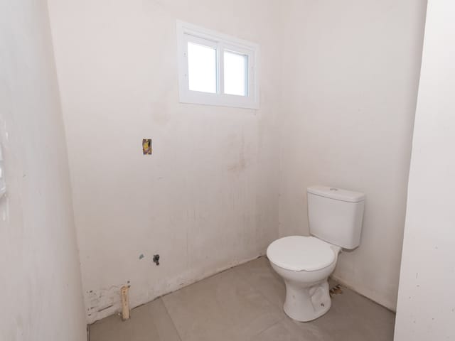 Casa 3 quartos e 2 banheiros, à venda, no bairro Areal em Pelotas