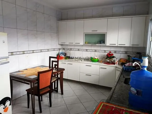 Sobrado com 325m², à venda, no bairro Cerâmica em São Caetano do Sul