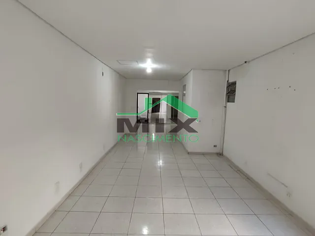 Sobrado à venda ou para alugar, no bairro Mirandópolis em São Paulo