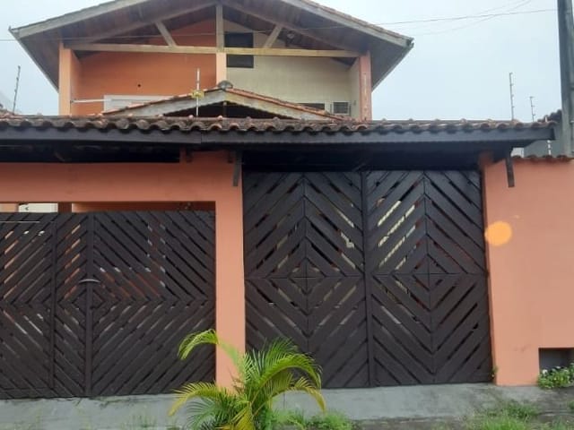 Foto do Sobrado - Sobrado com 3 dormitórios à venda, 300 m² por R$ 691.000,00 - Martim de Sá - Caraguatatuba/SP | RUSSI IMÓVEIS