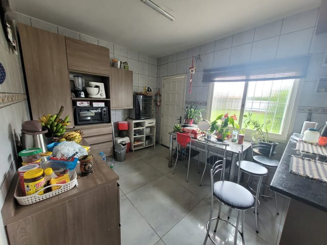 Casa com 1025m² 4 quartos e 4 banheiros, à venda, no bairro Areal em Pelotas